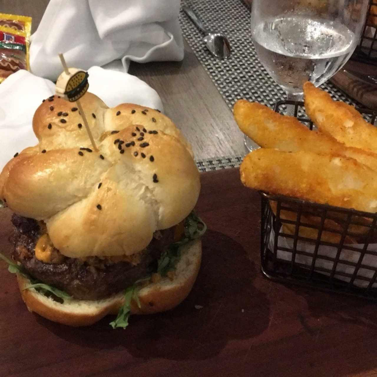 La Rompecolchon Burger