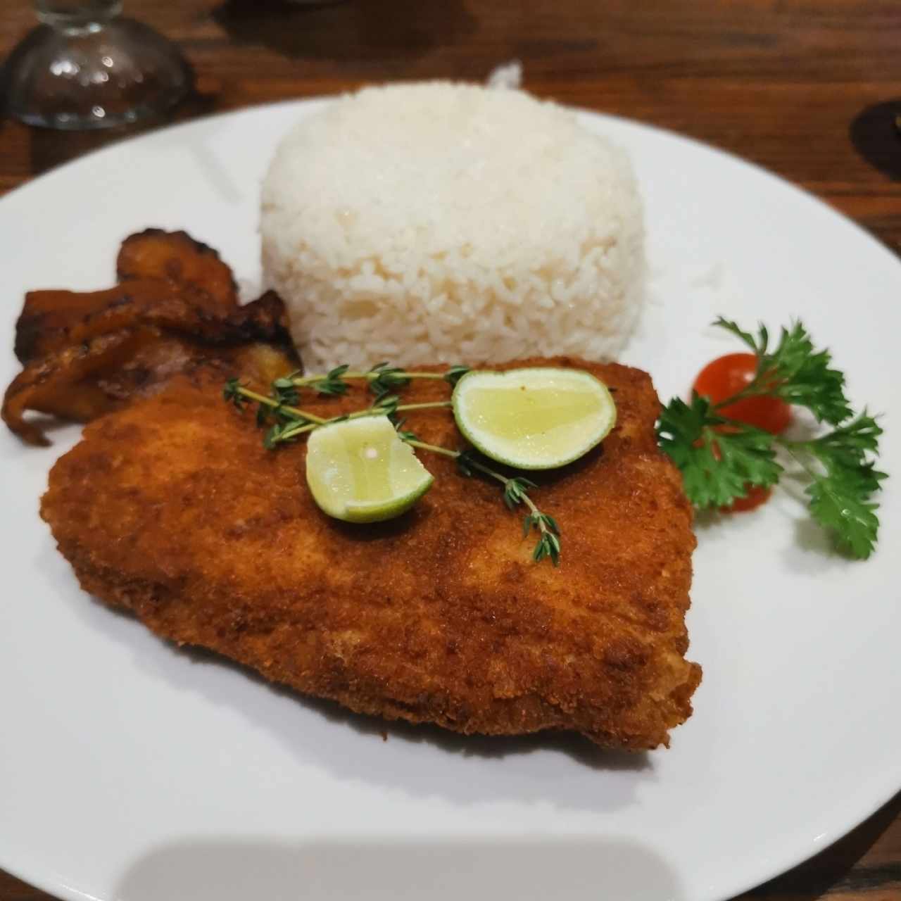 corvina apanada con arroz