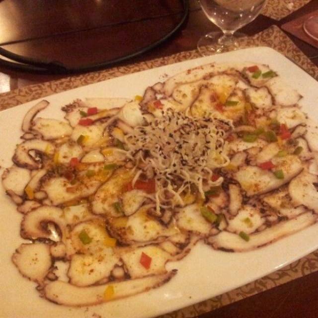 jumbo pulpo (carpaccio de pulpo)