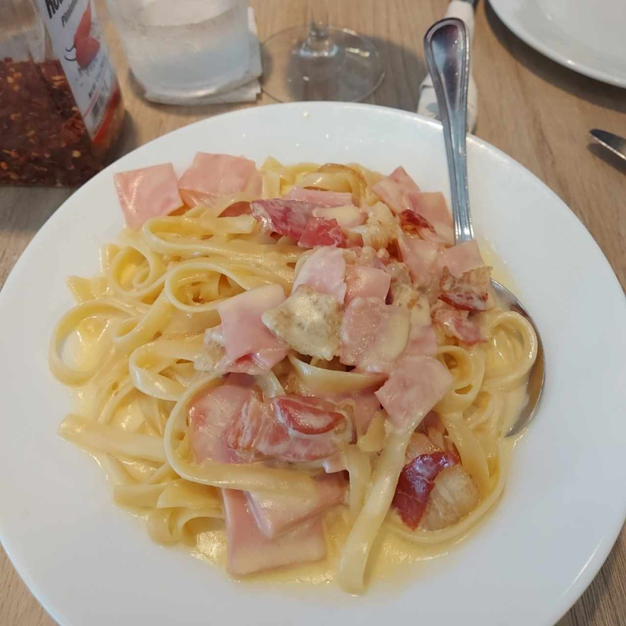 Pastas Especialidades - Fettucine Carbonara