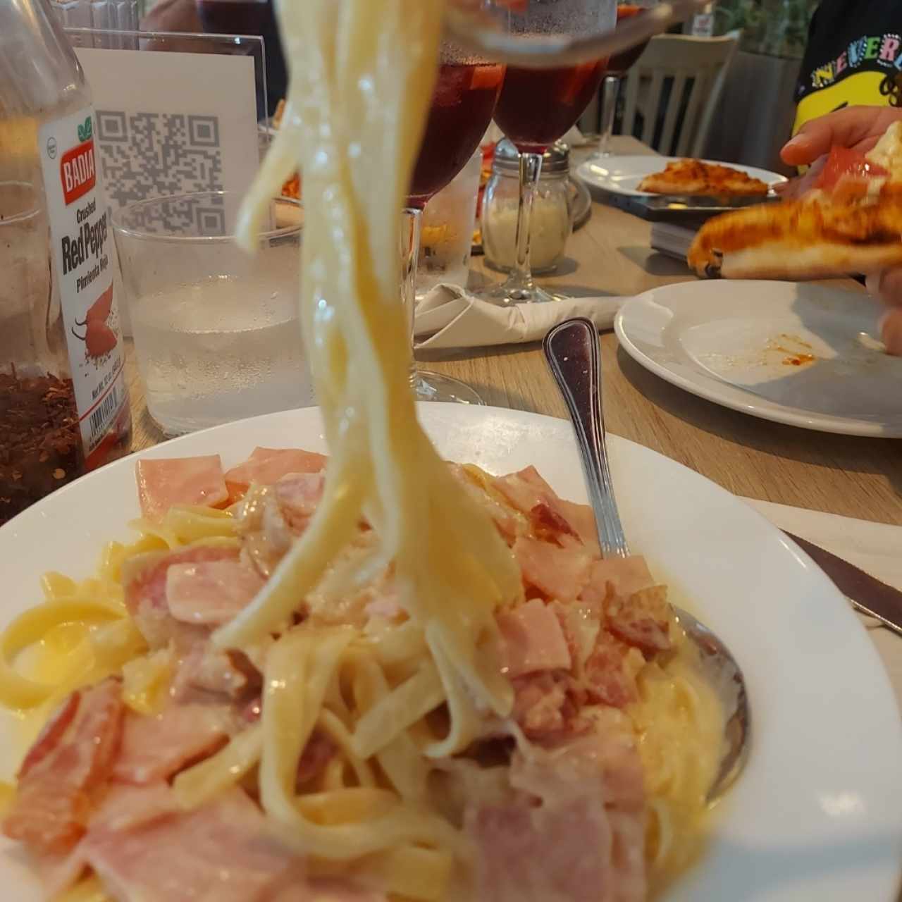 Pastas Especialidades - Fettucine Carbonara