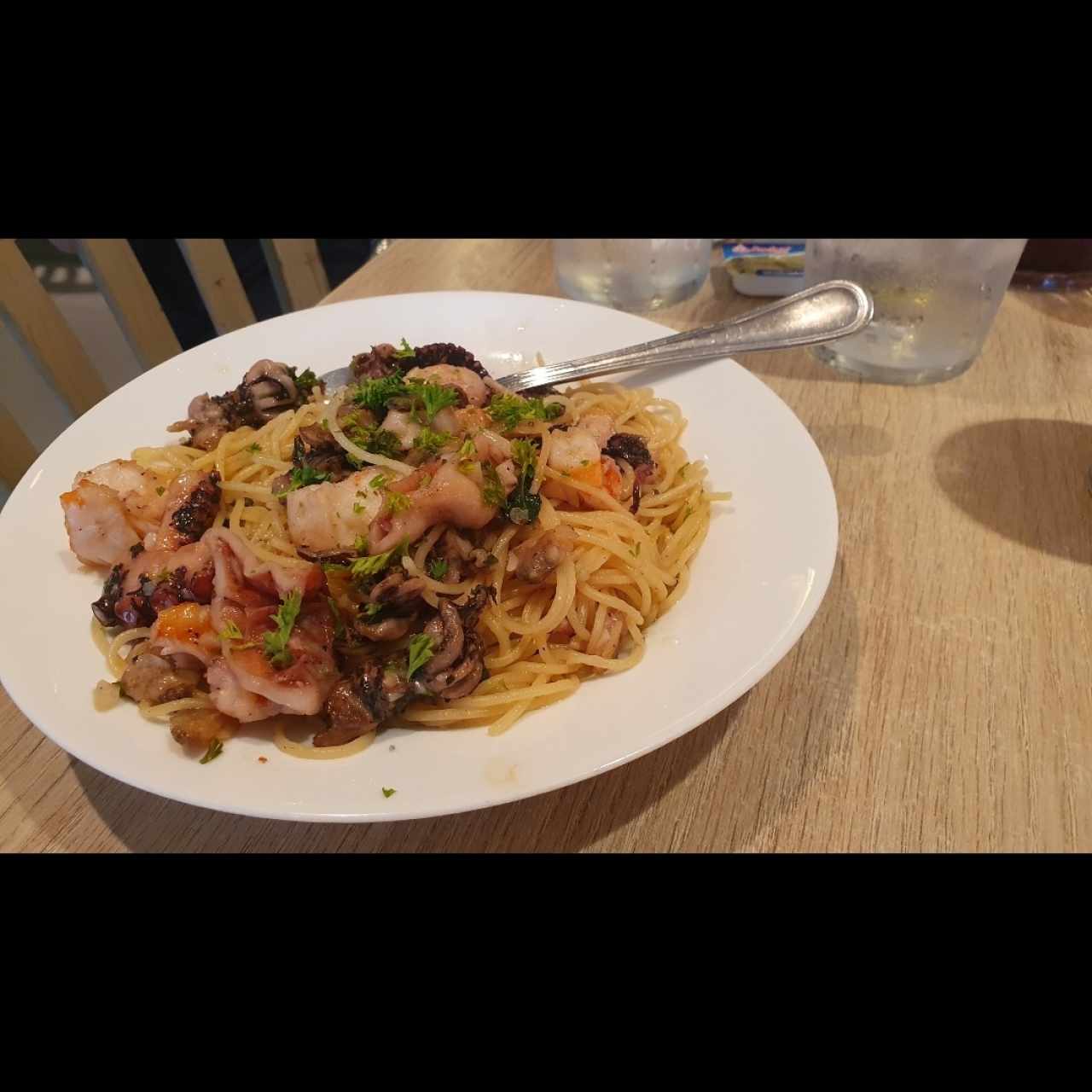 spaguettini con mariscos al oleo