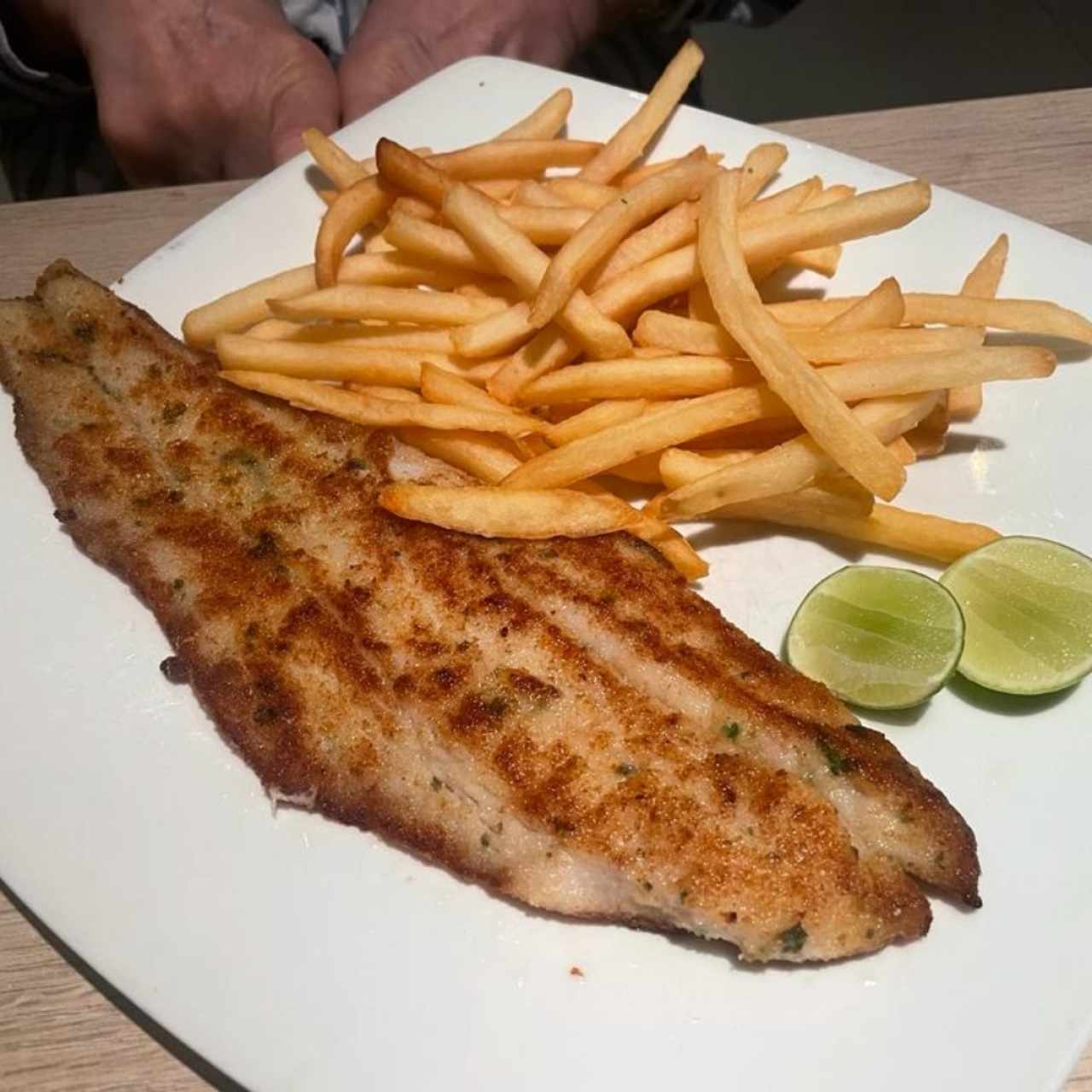 Corvina a la Plancha al ajillo 