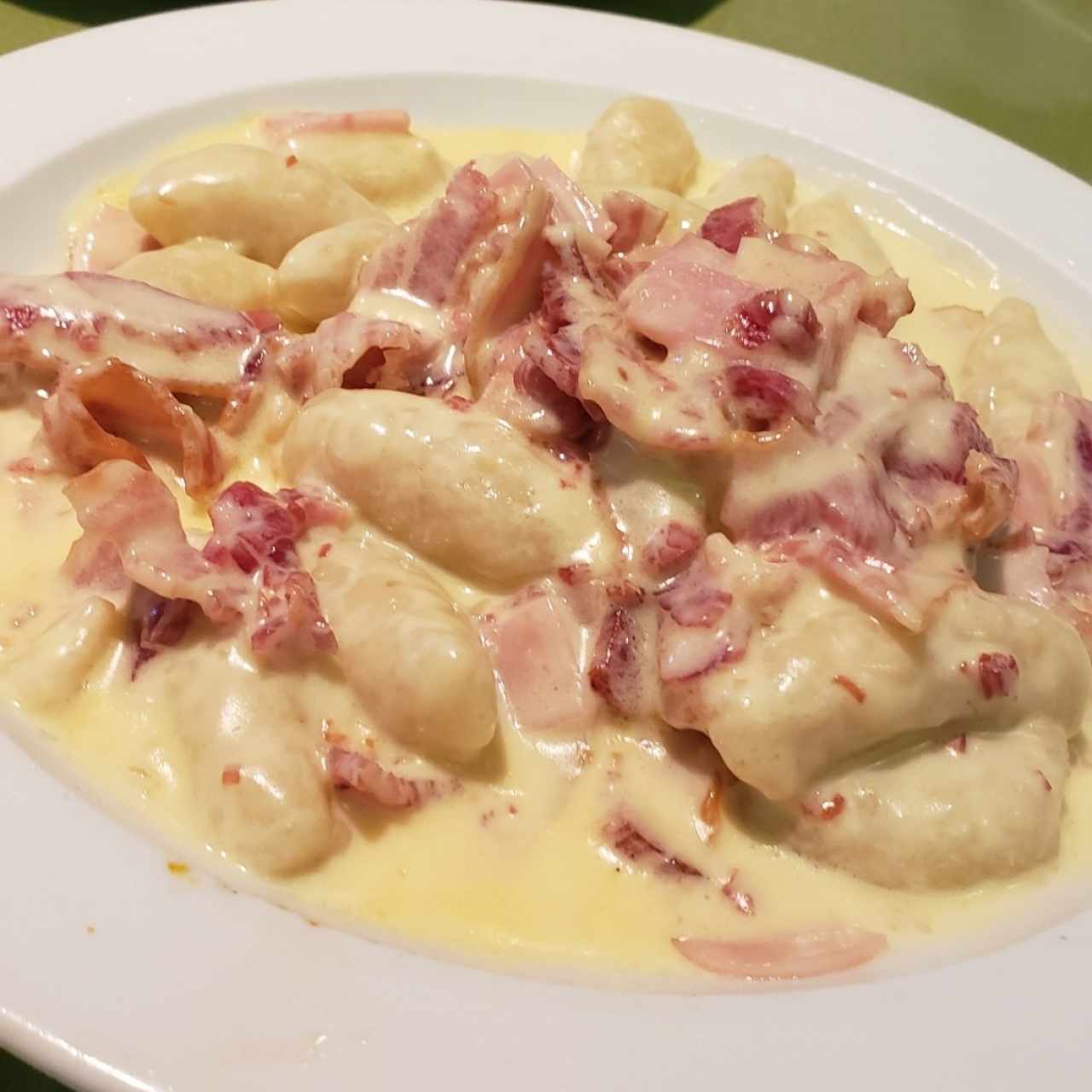 ñoquis carbonara