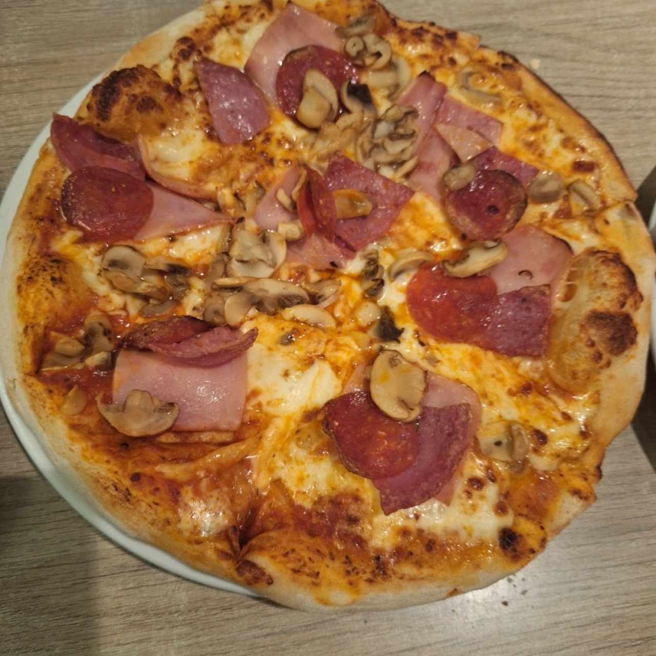 Pizza Napoli