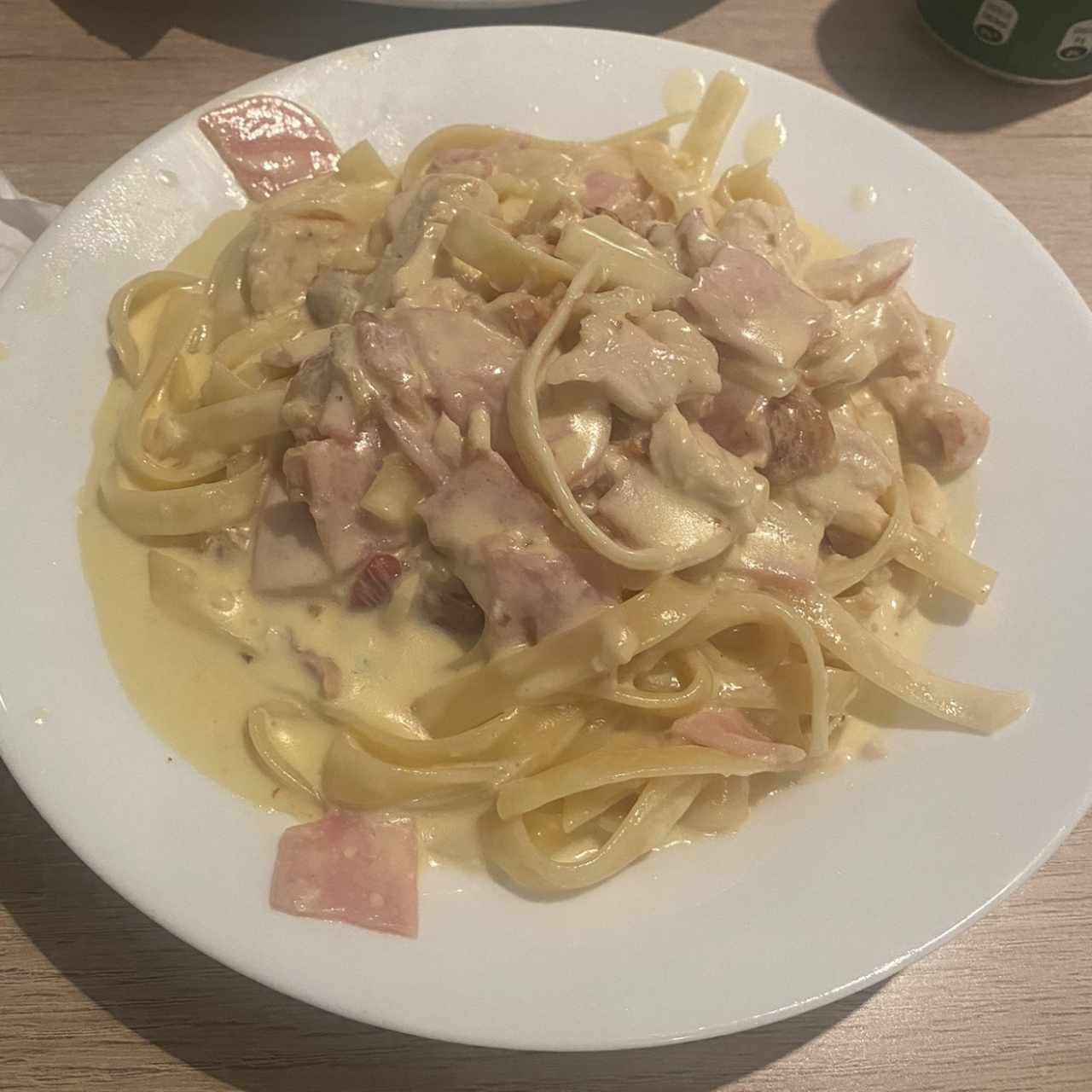 Pastas Especialidades - Fettucine Carbonara