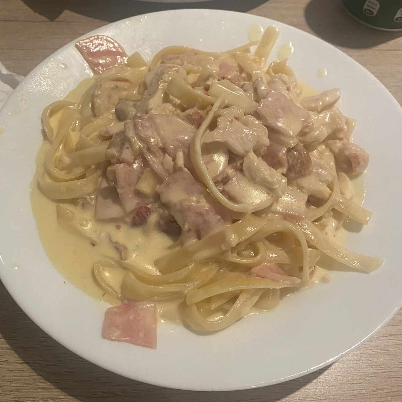 Pastas Especialidades - Fettucine Carbonara