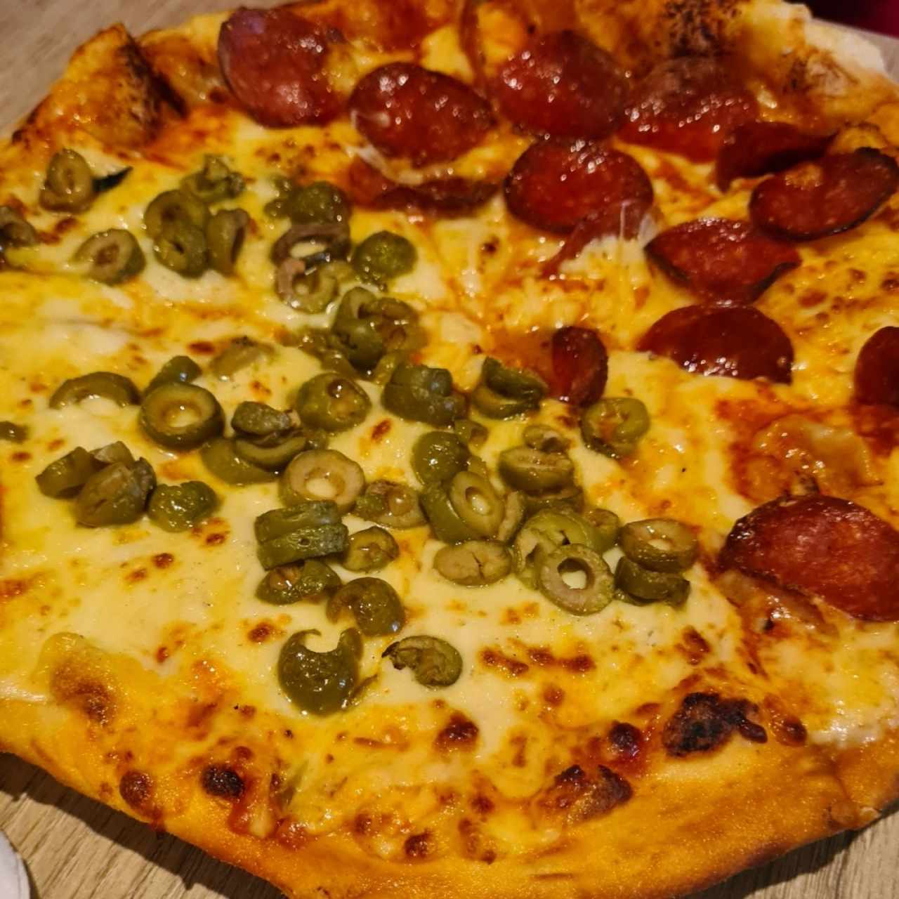 Pizzas - Pepperoni