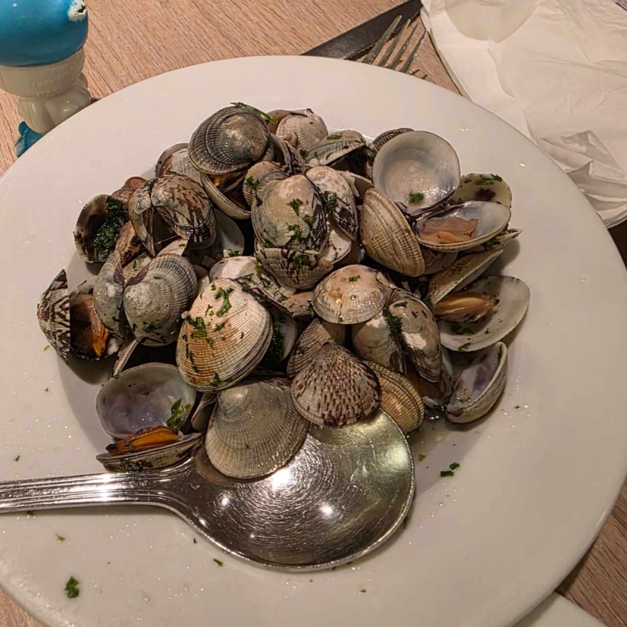 Almejas Genovesas al Ajillo