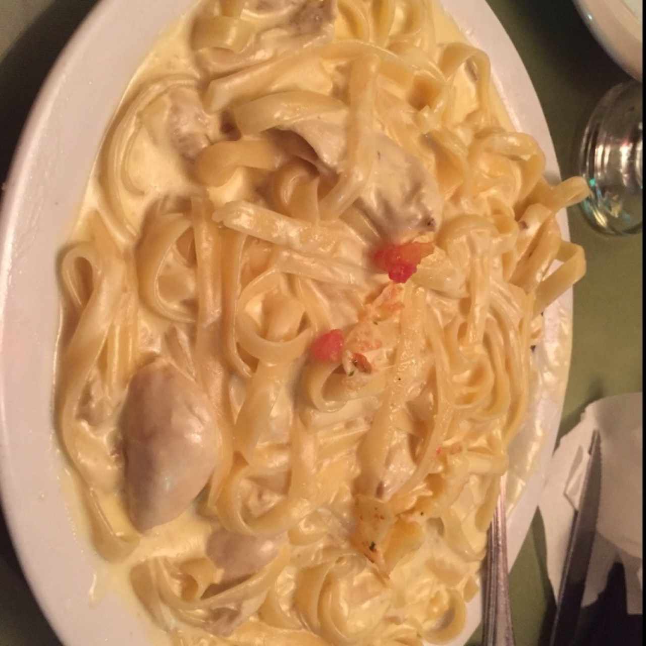 fetuccini alfredo y pollo