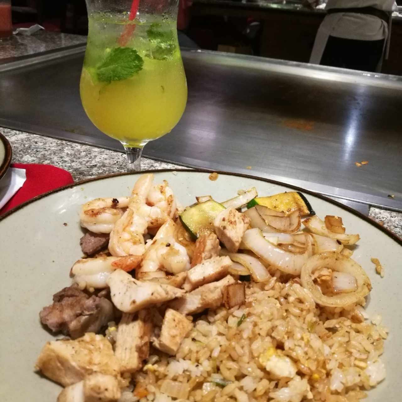 arroz frito con mojito de maracuya