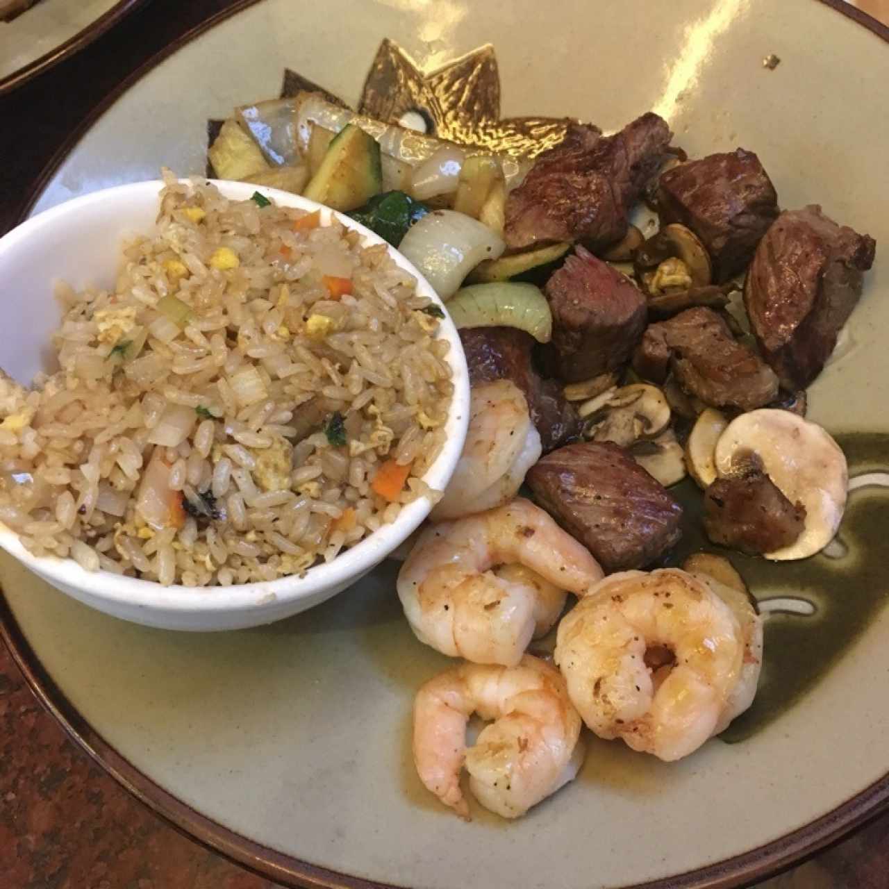 Carne Benihana con Camarones