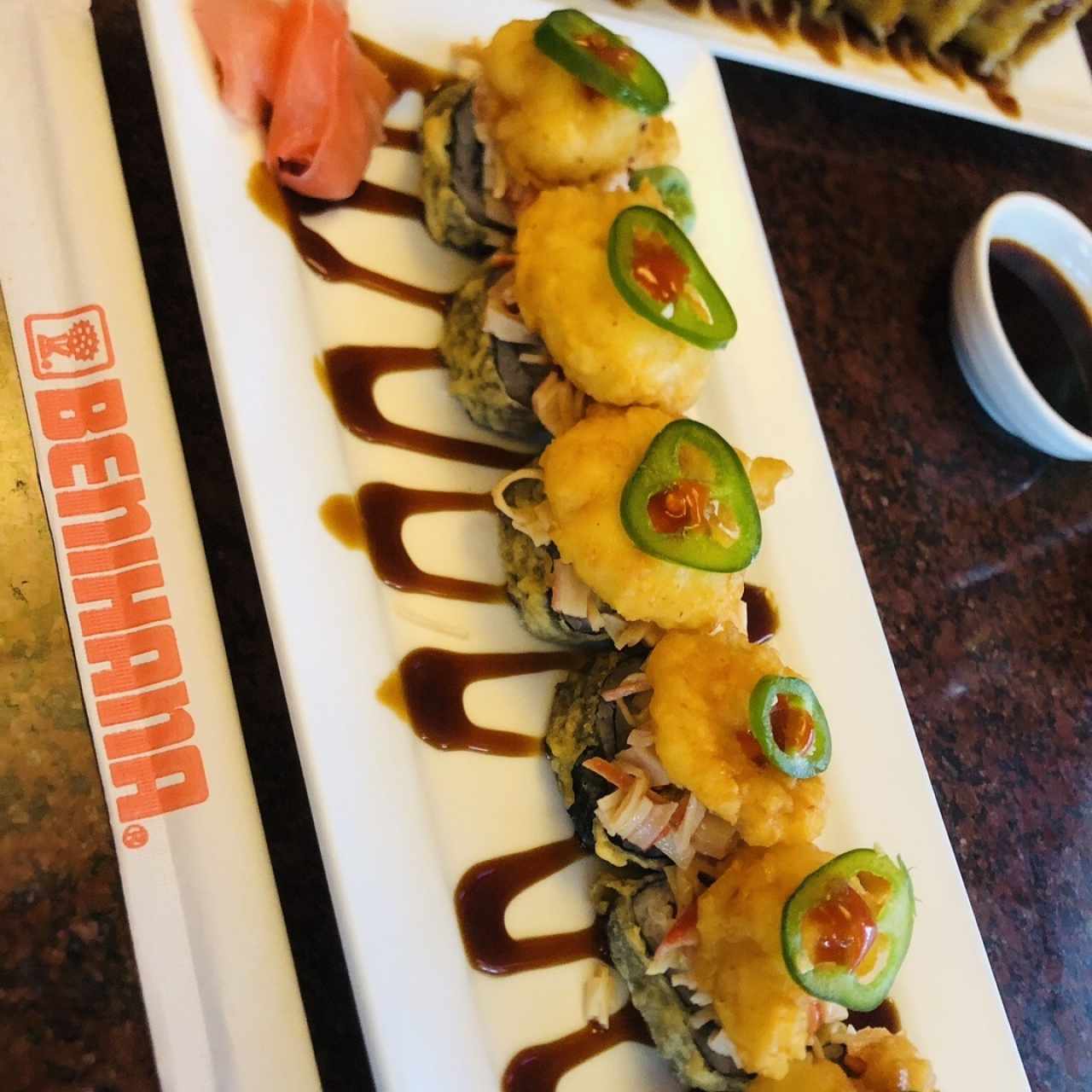 Sushi (no ecuerdo el nombre pero dinte gusta el picante, esta es una delicia de opción)