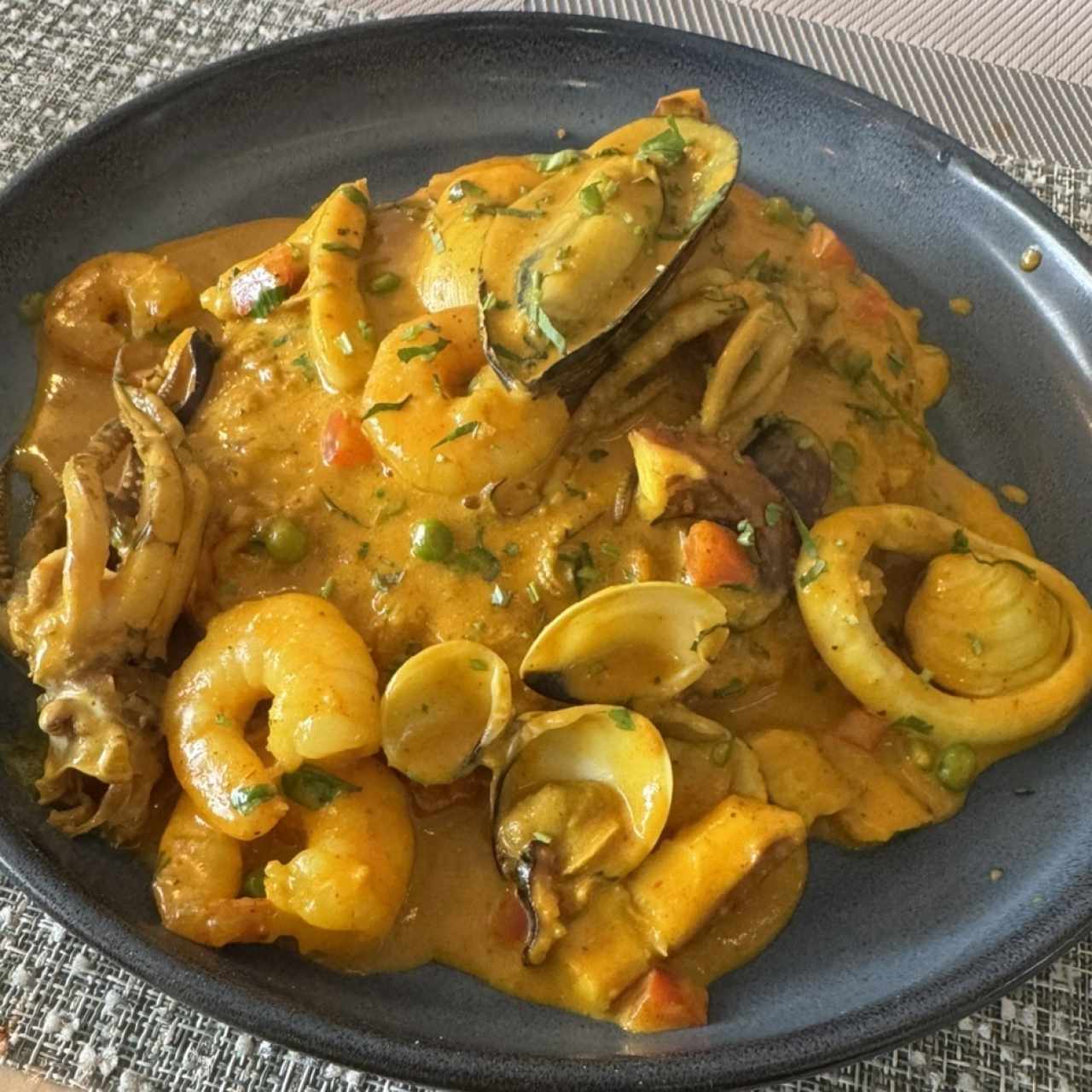 Tacú Tacú de Mariscos