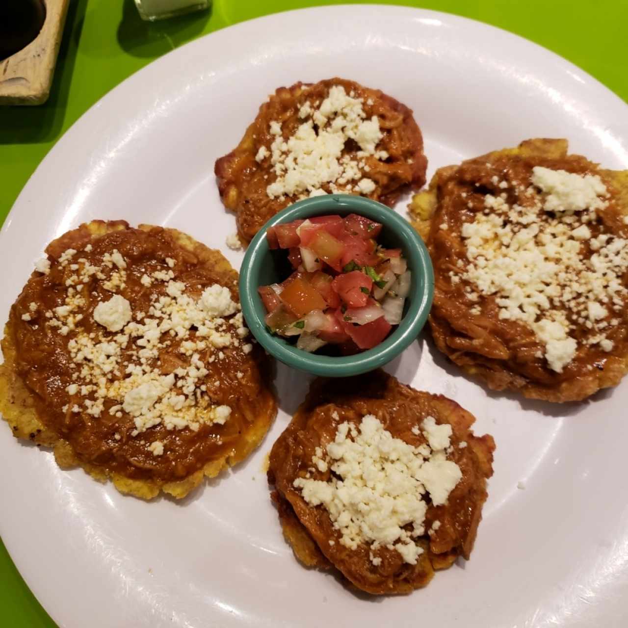 tostones cin cochinilla