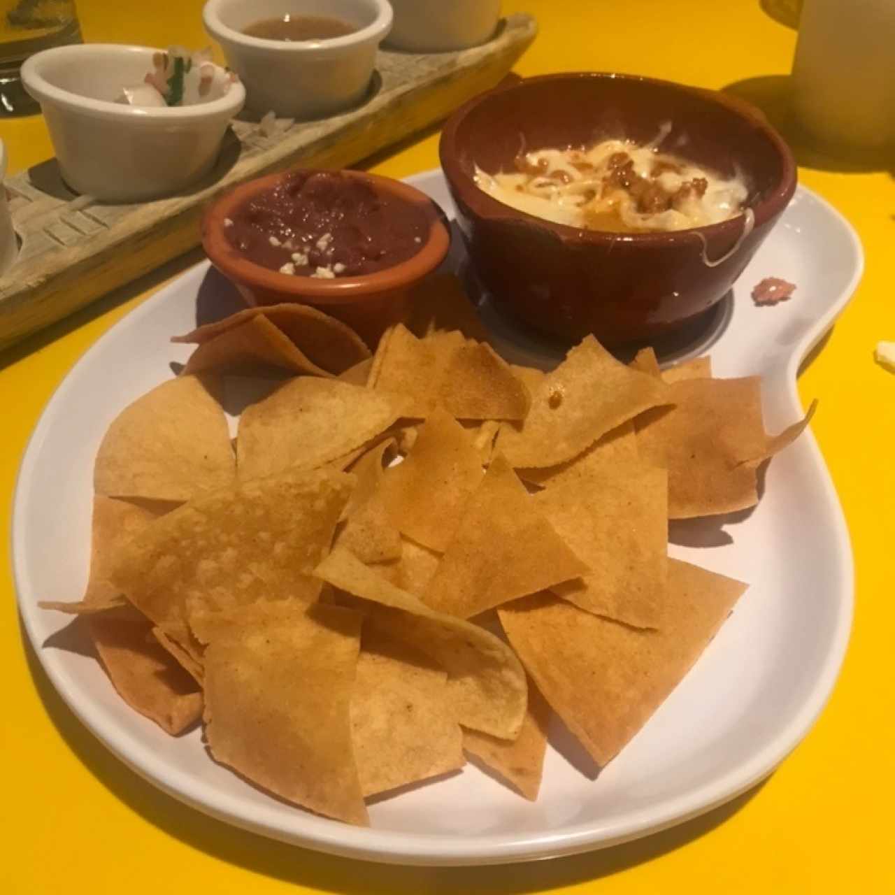 queso fundido con carne