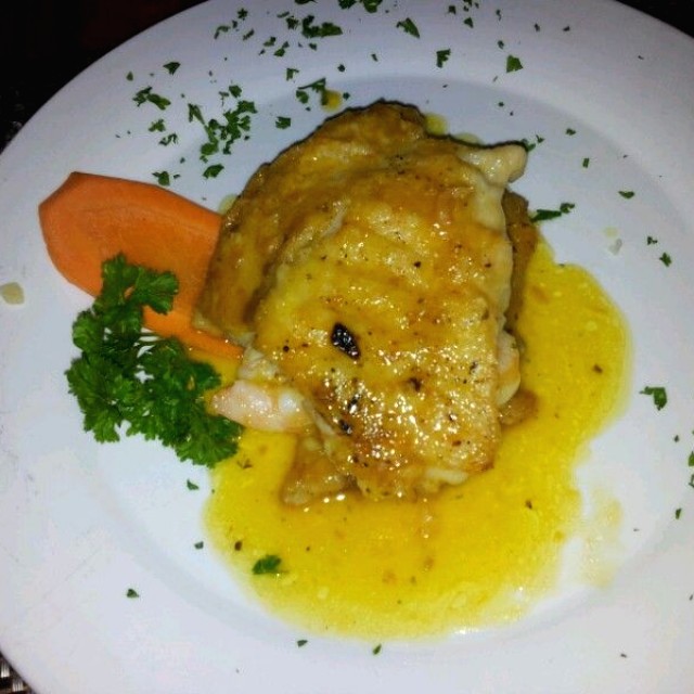 Filet de corvina relleno con camarones