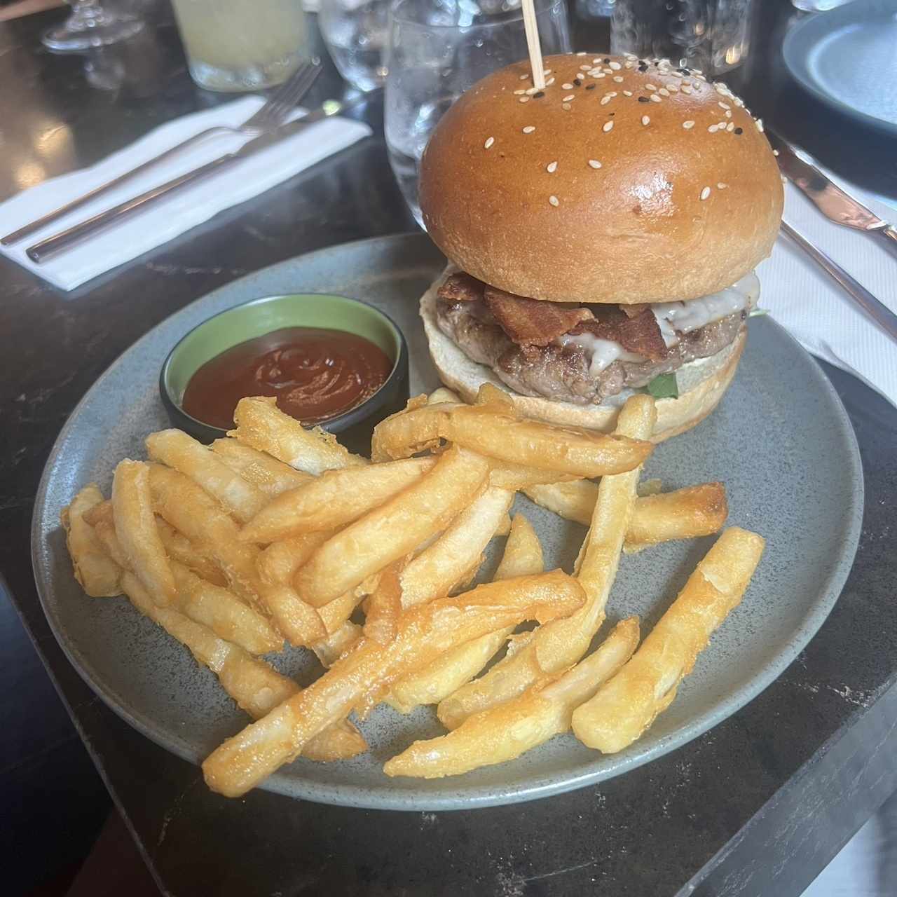 Hamburguesa Casa Blanca