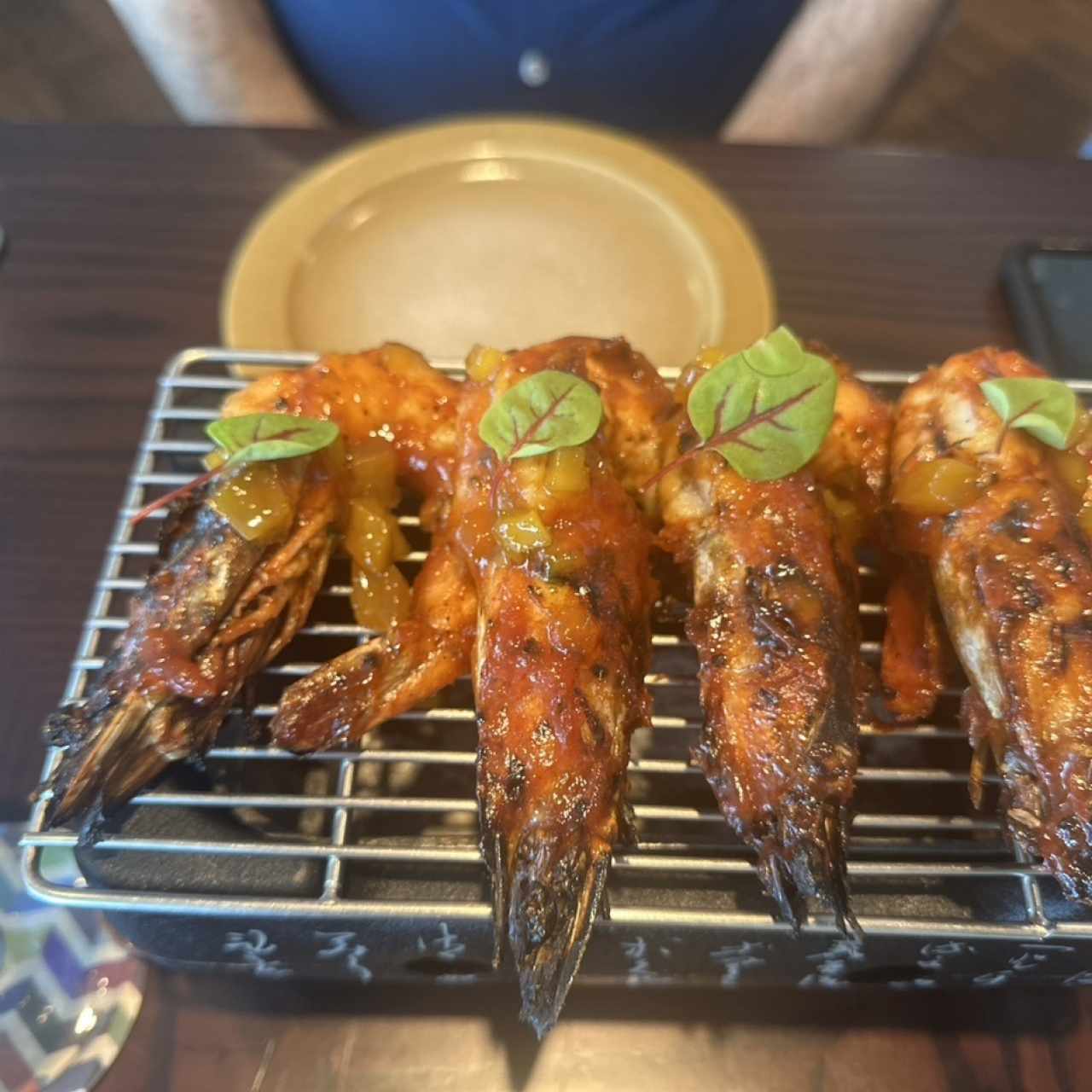 LANGOSTINOS AL CARBÓN
