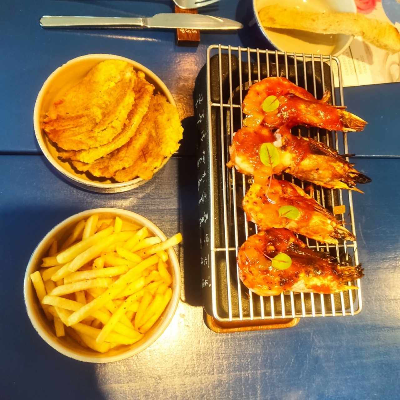 PRINCIPALES - Clásicos - LANGOSTINOS AL CARBÓN