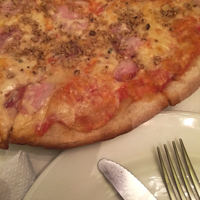 Pizza manuela