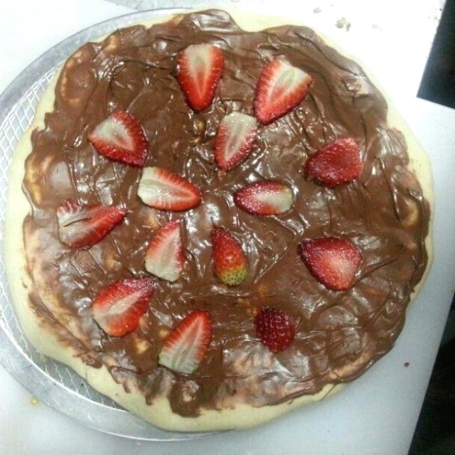 Pizza nutella y fresa 