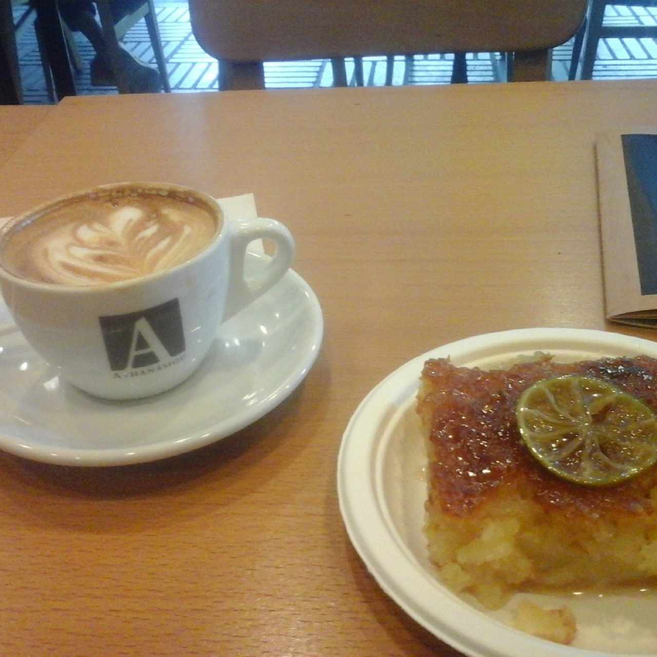 capuccino y pie de limon