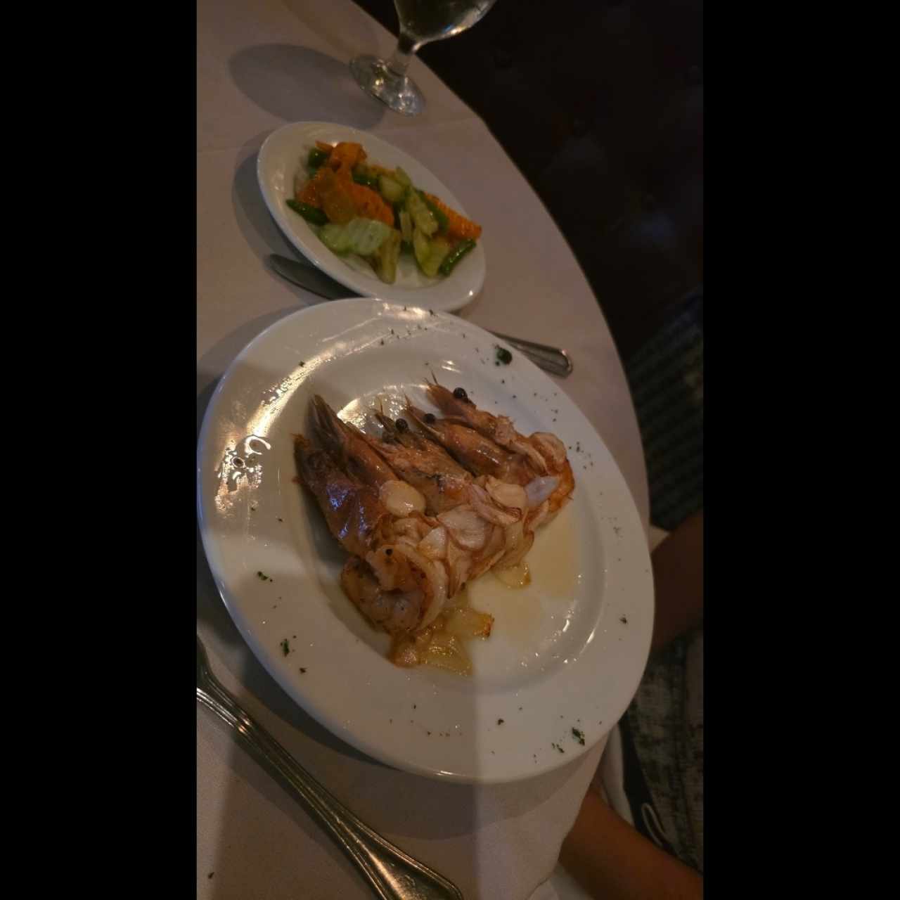 LANGOSTINOS - con Ajo Rostizado