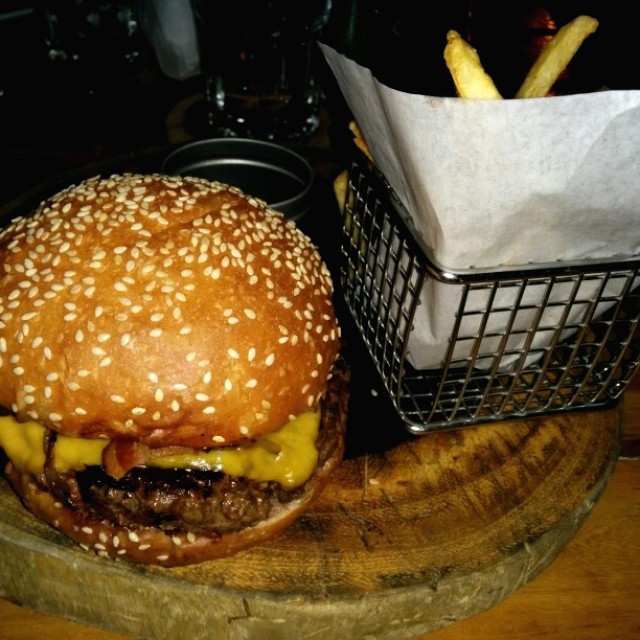 Cheeseburger