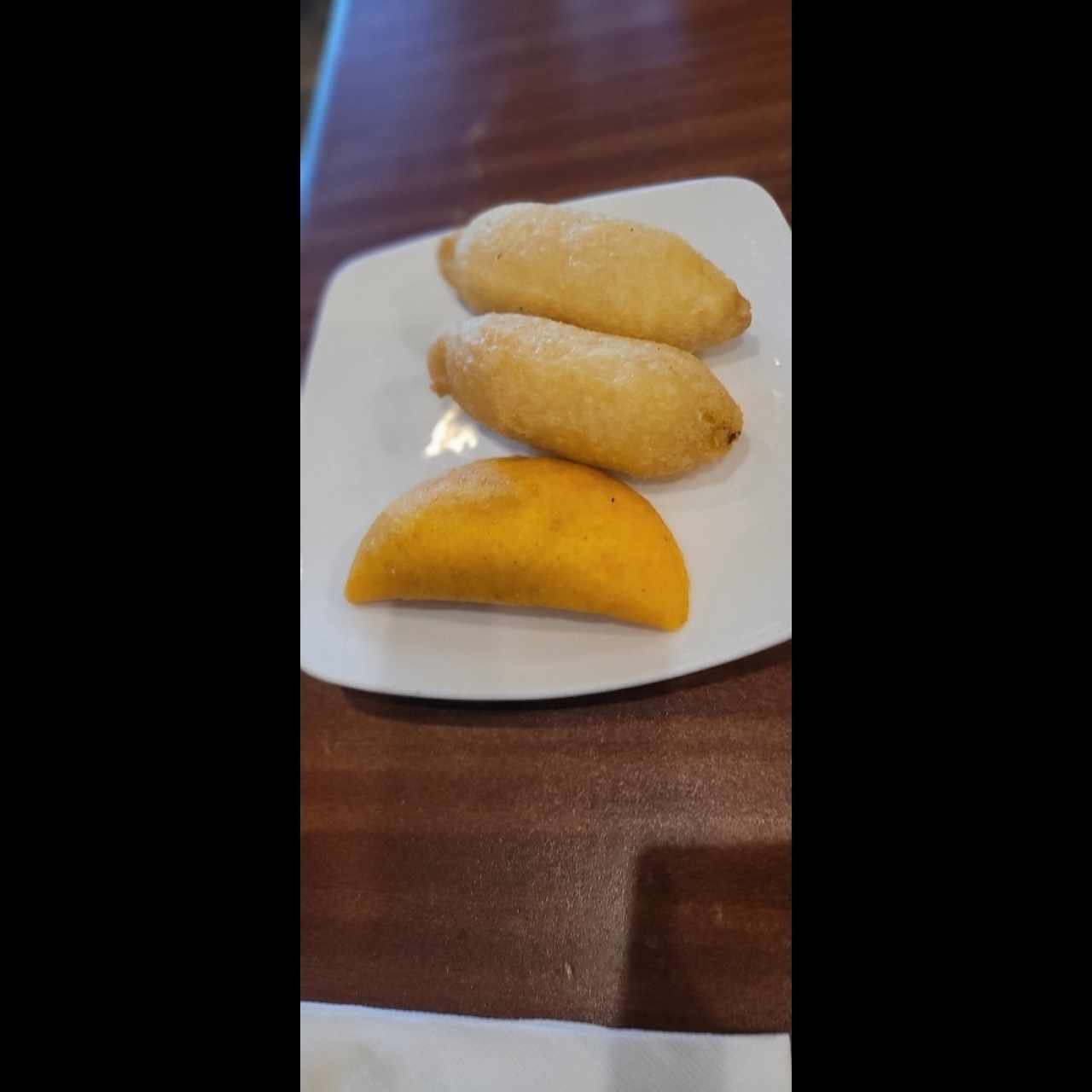 Frituras - Carimañola y empanada carne 