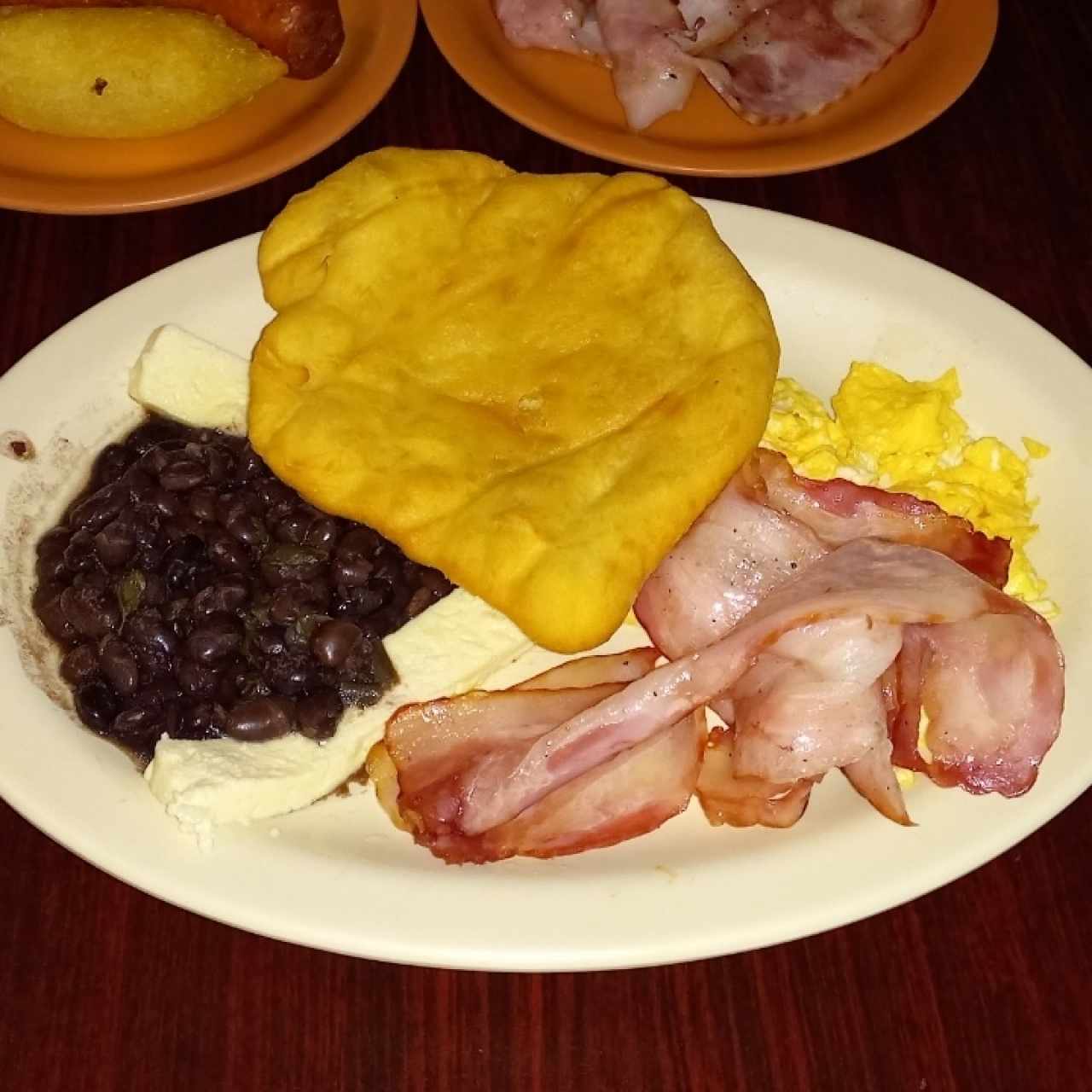 Desayuno - Típico Trapiche