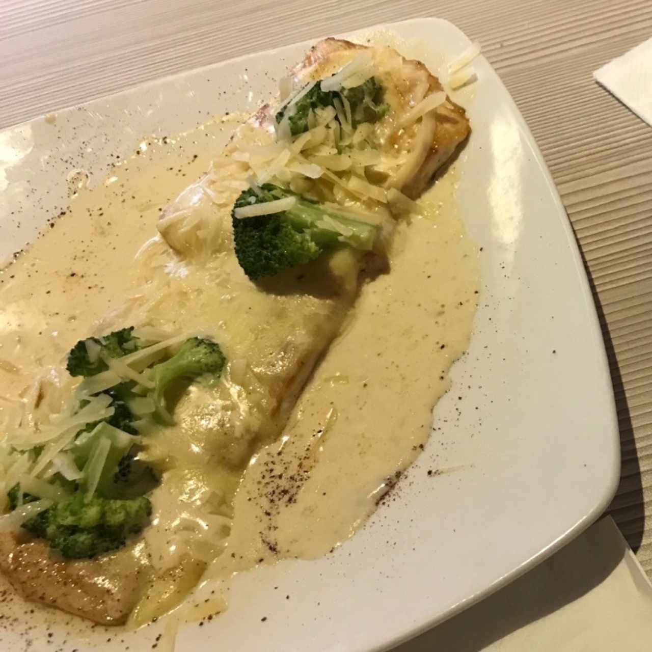 pollo gratinado con brocoli