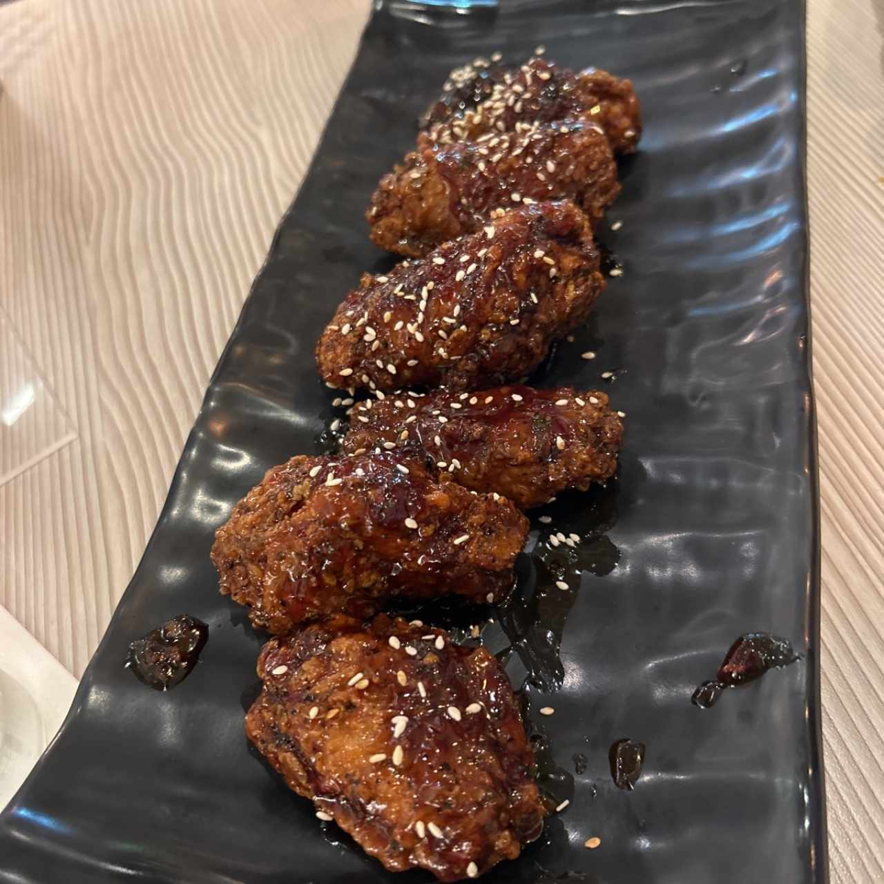 ENTRADAS - Sesame spice wings