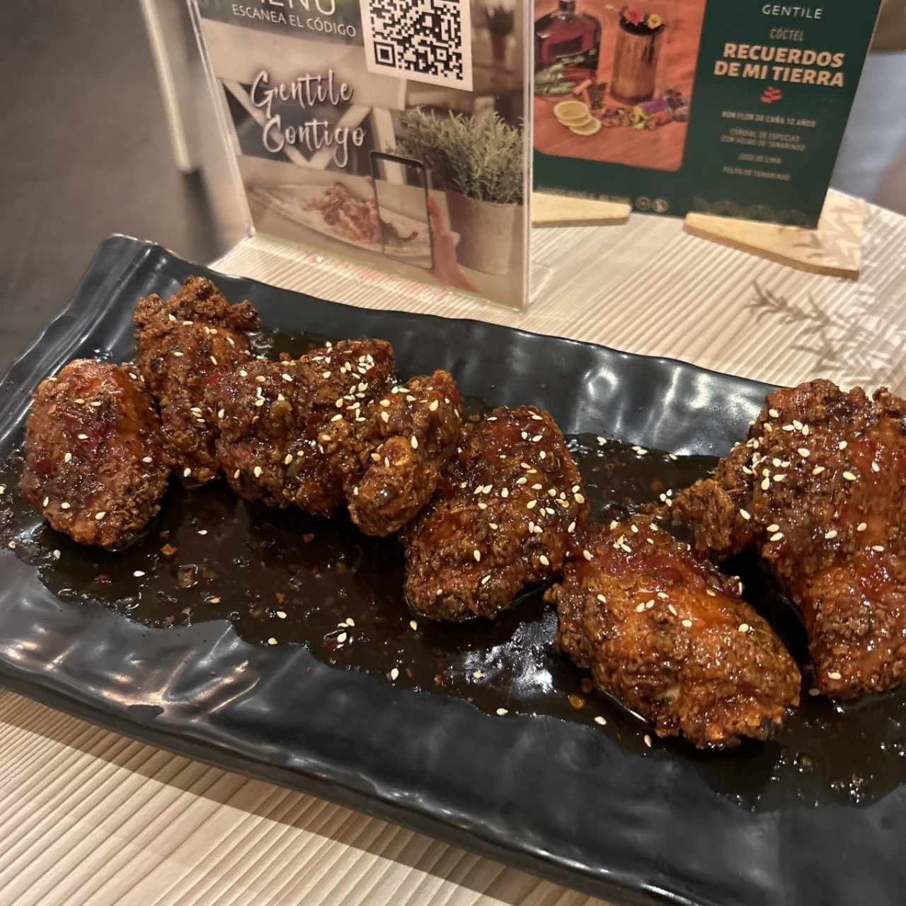 Entradas - Sesame spice wings