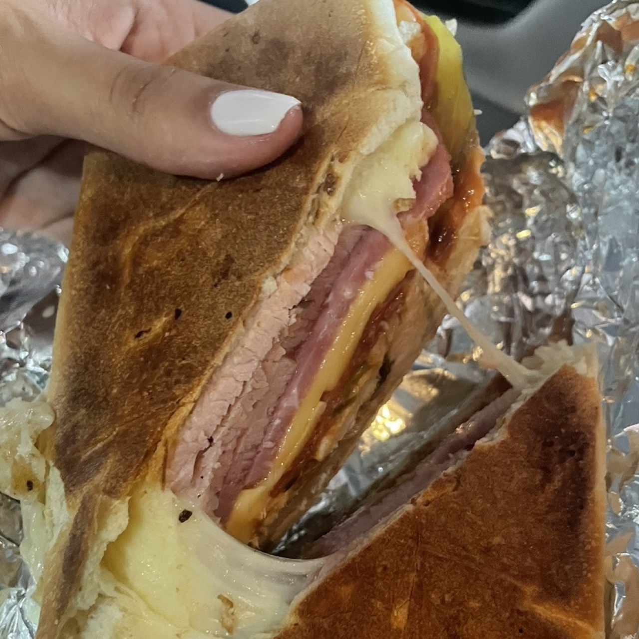 Emparedados /Sandwiches - Cubano