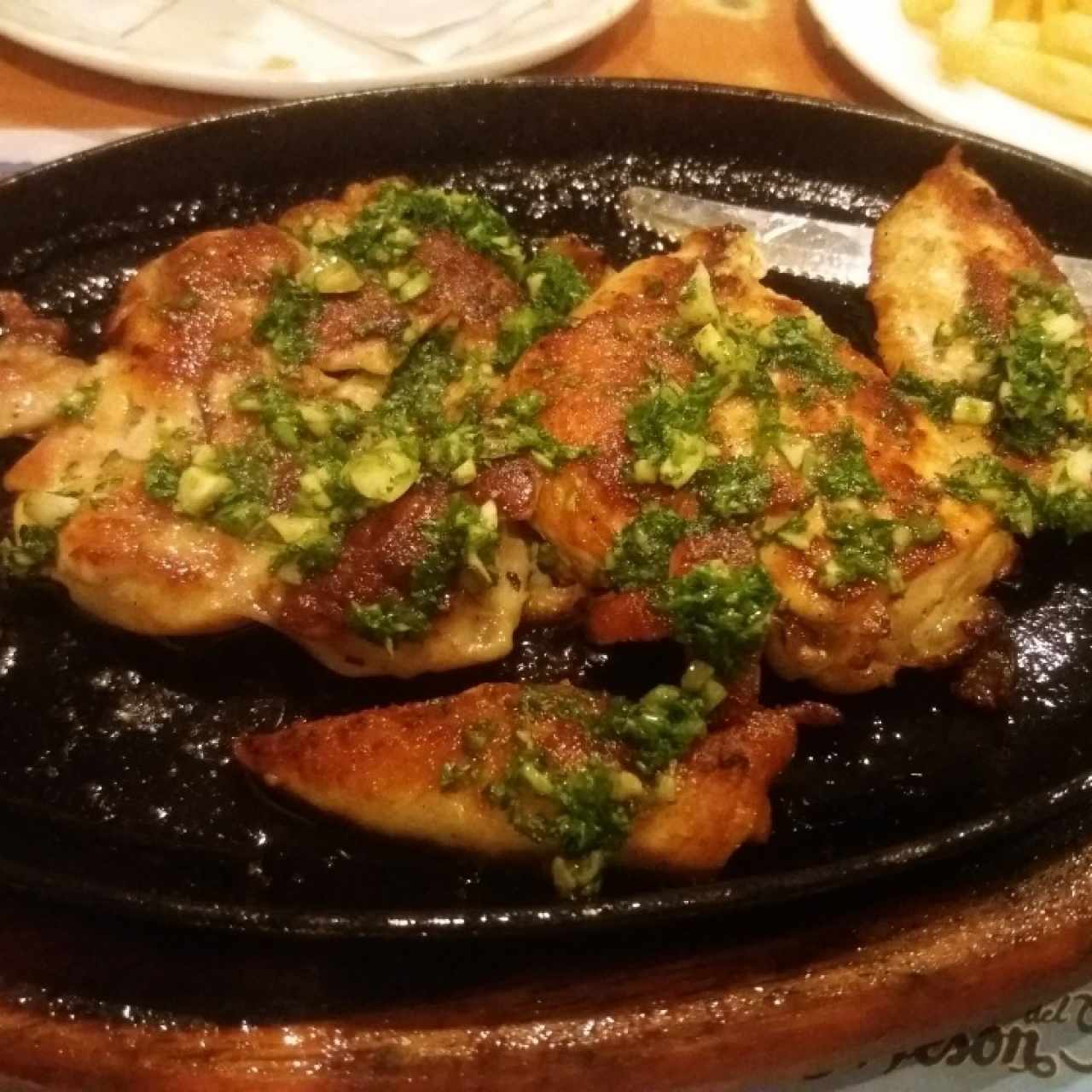 Pollo Al Carbón 