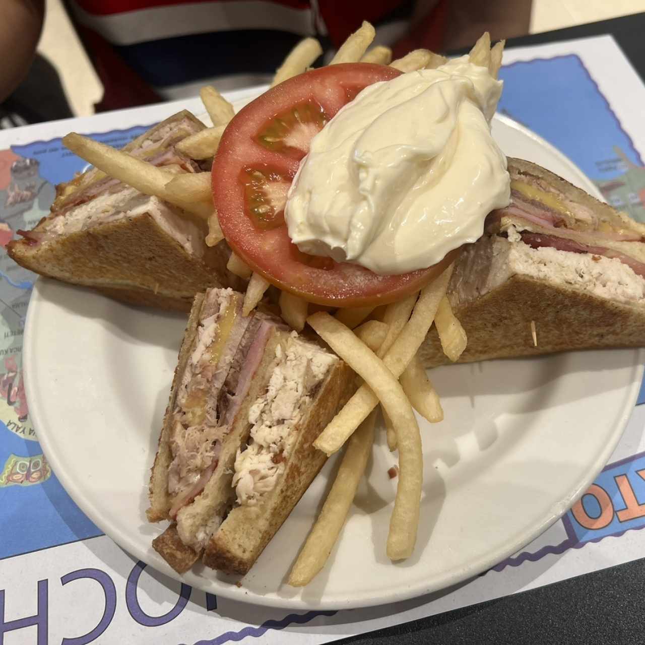 Emparedados /Sandwiches - Club Sandwich