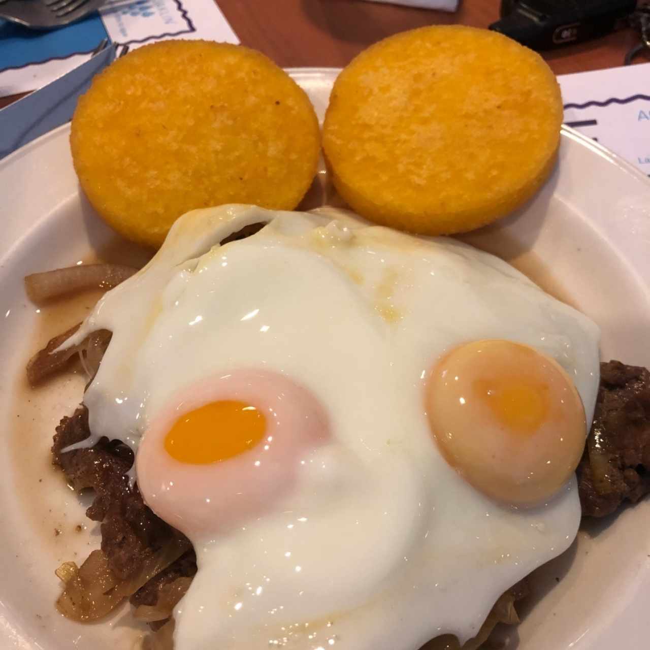 bistec a caballo con tortilla