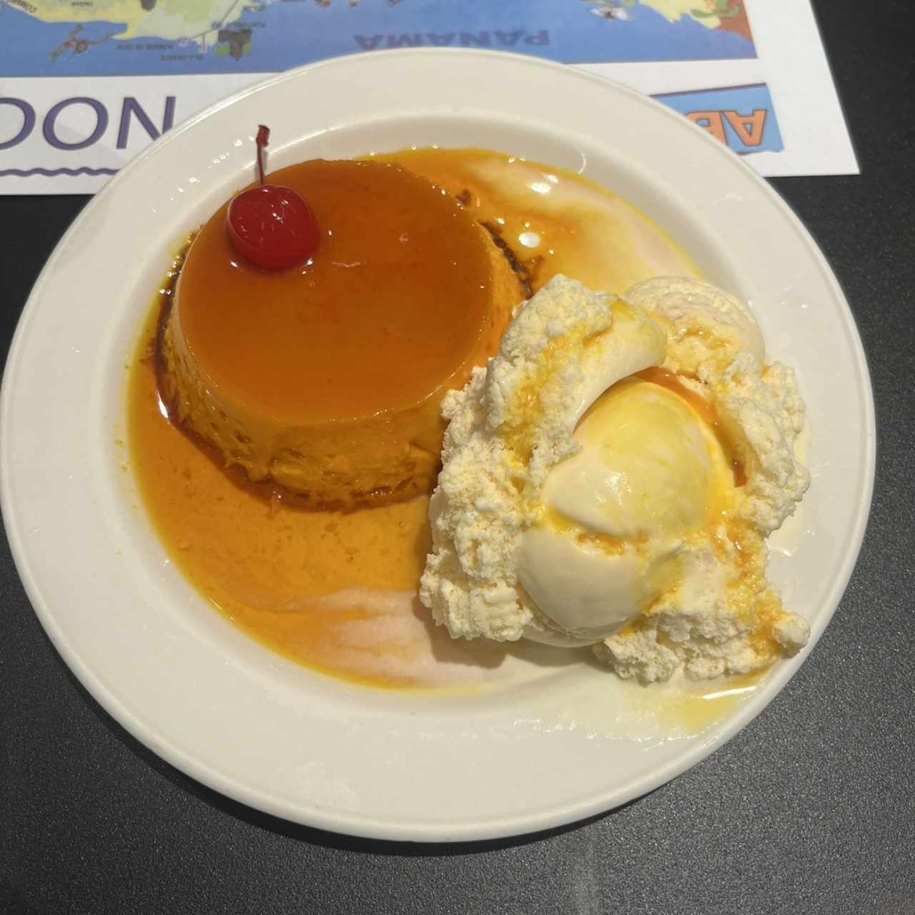 Flan con Helado