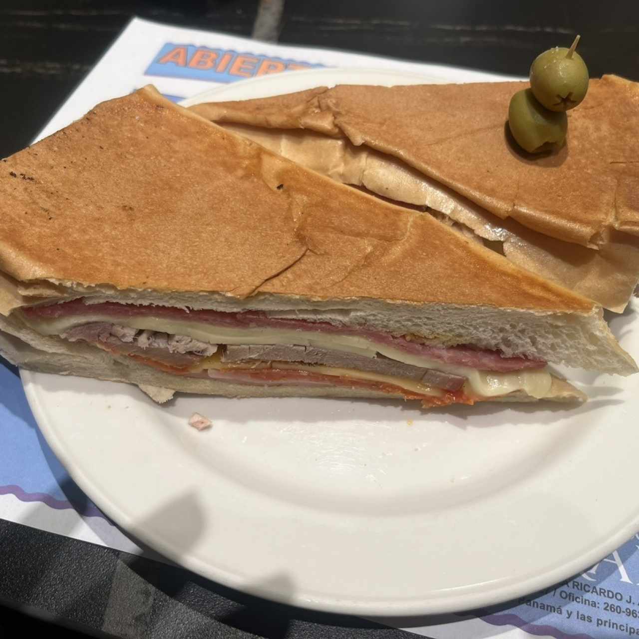 Emparedados /Sandwiches - Cubano