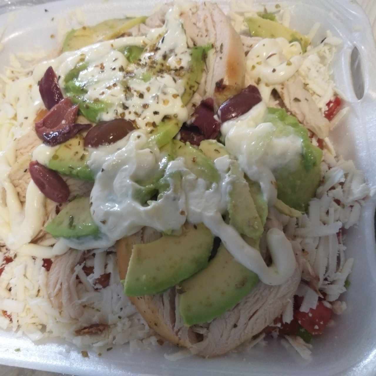 salatas con pollo y aguacate