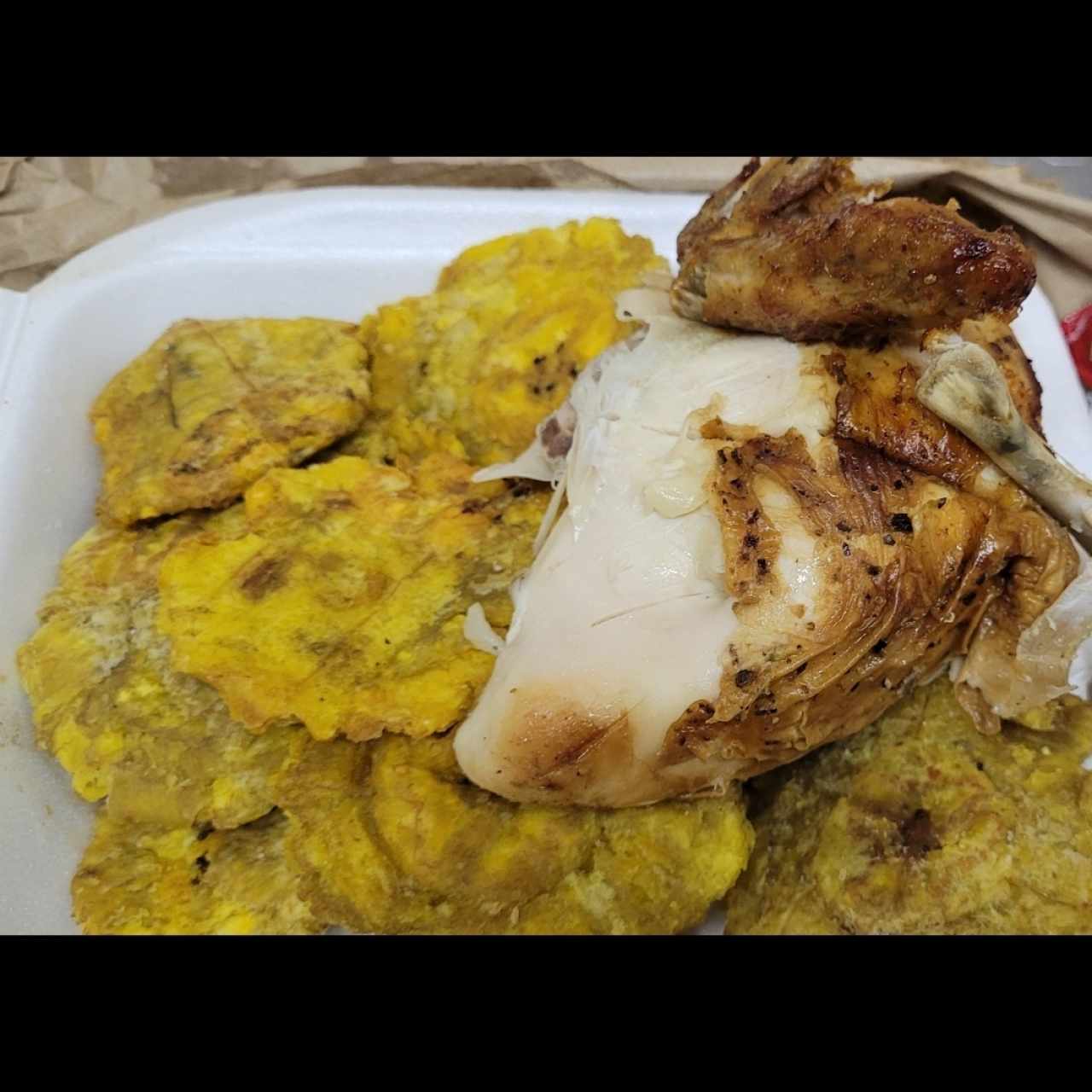Platos - 1/4 de Pollo con patacones