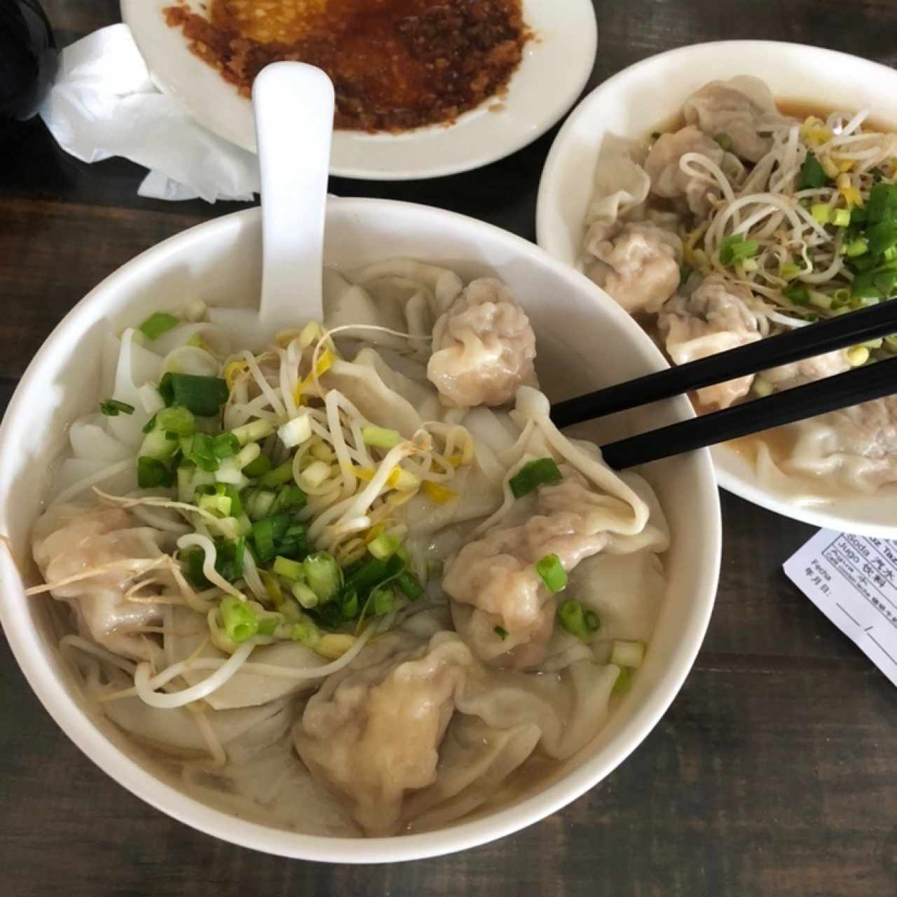 sopa de wanton con camaron y fideos 