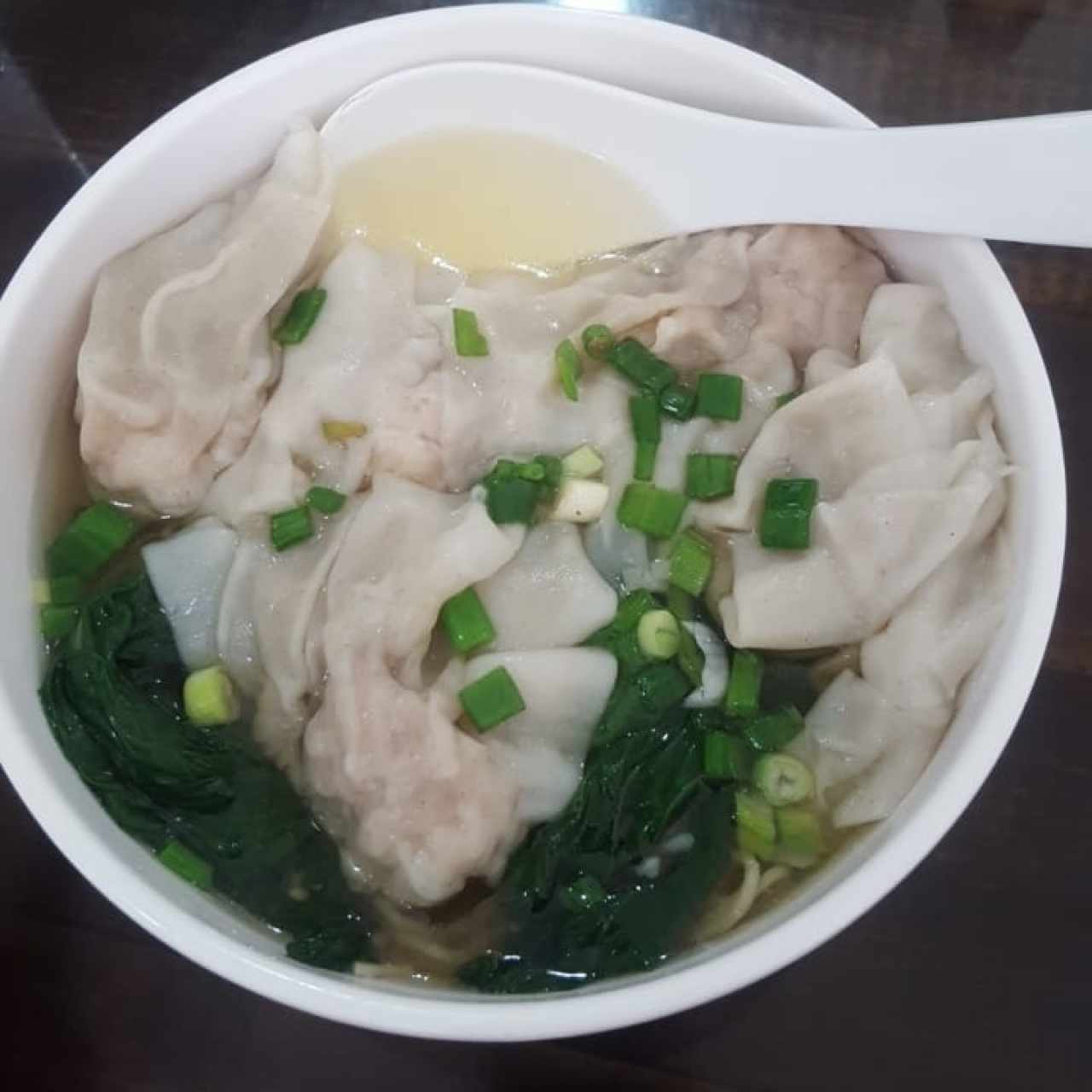 sopa de wanton