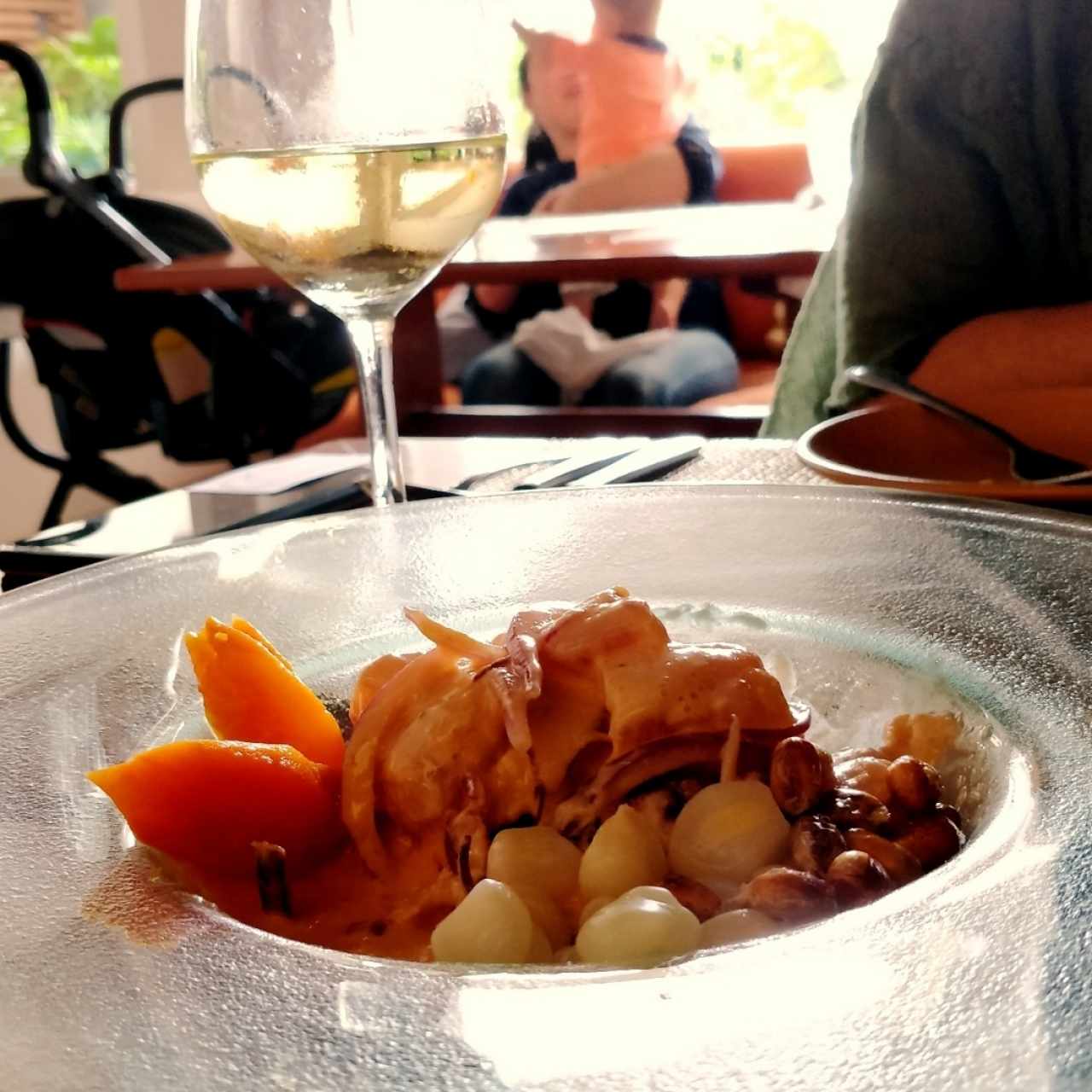 Ceviche Segundo Muelle con copa de vino Verdejo