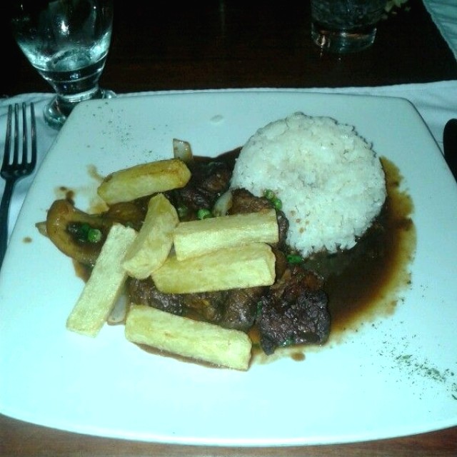 lomito saltado 