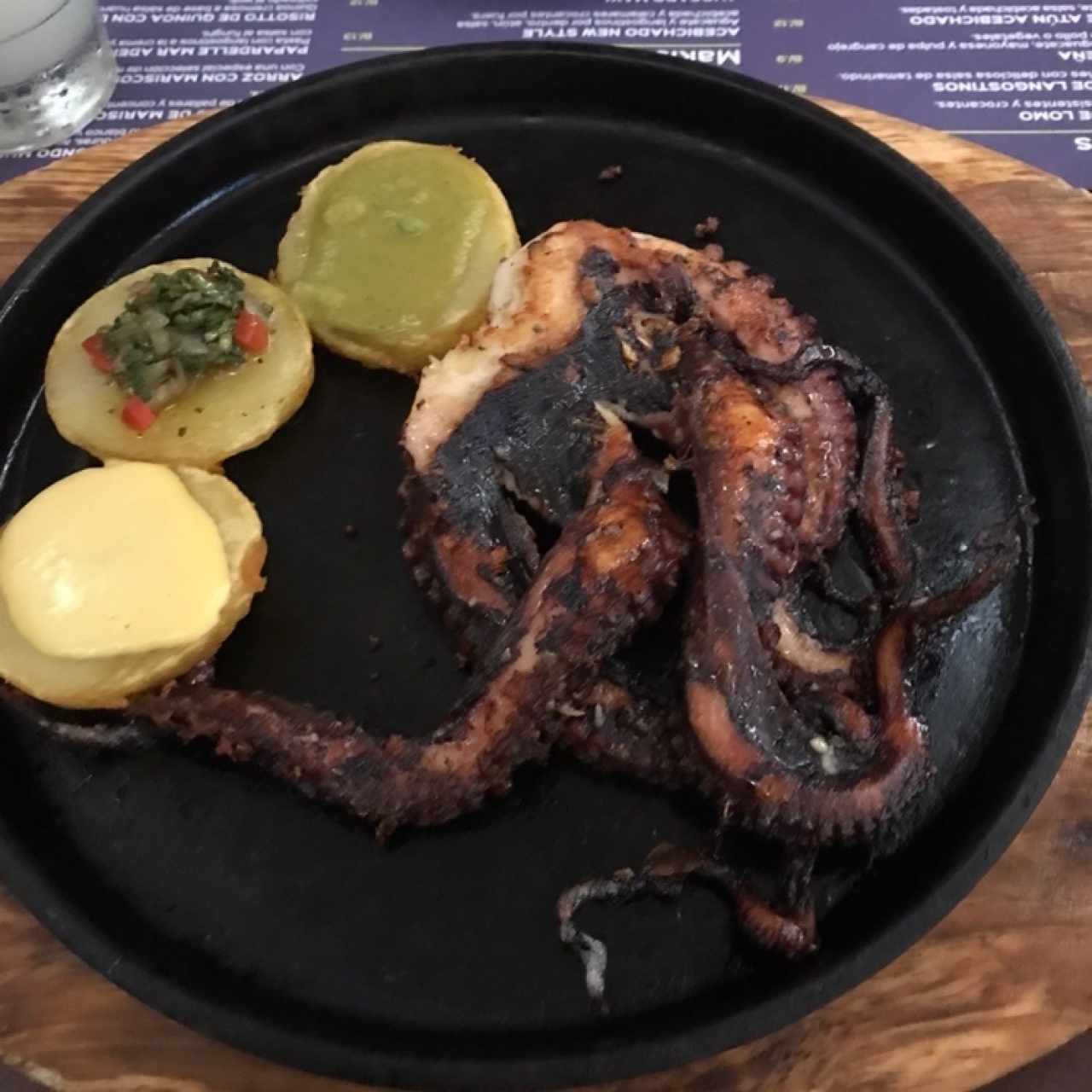 pulpo al carbon