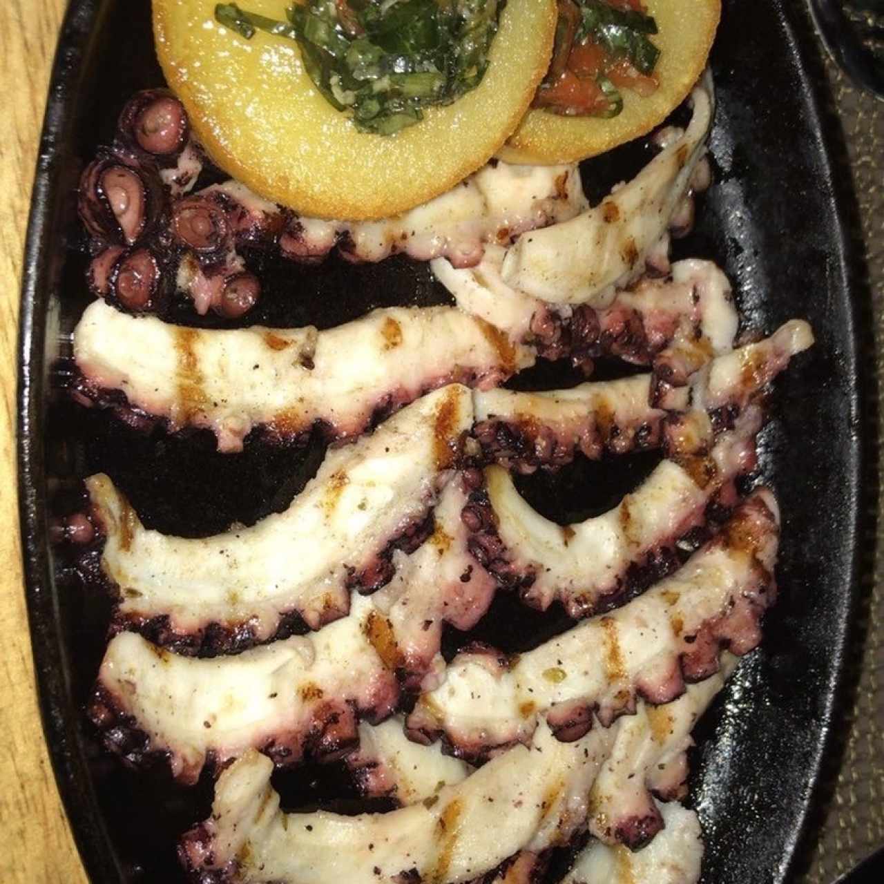 pulpo al carbon