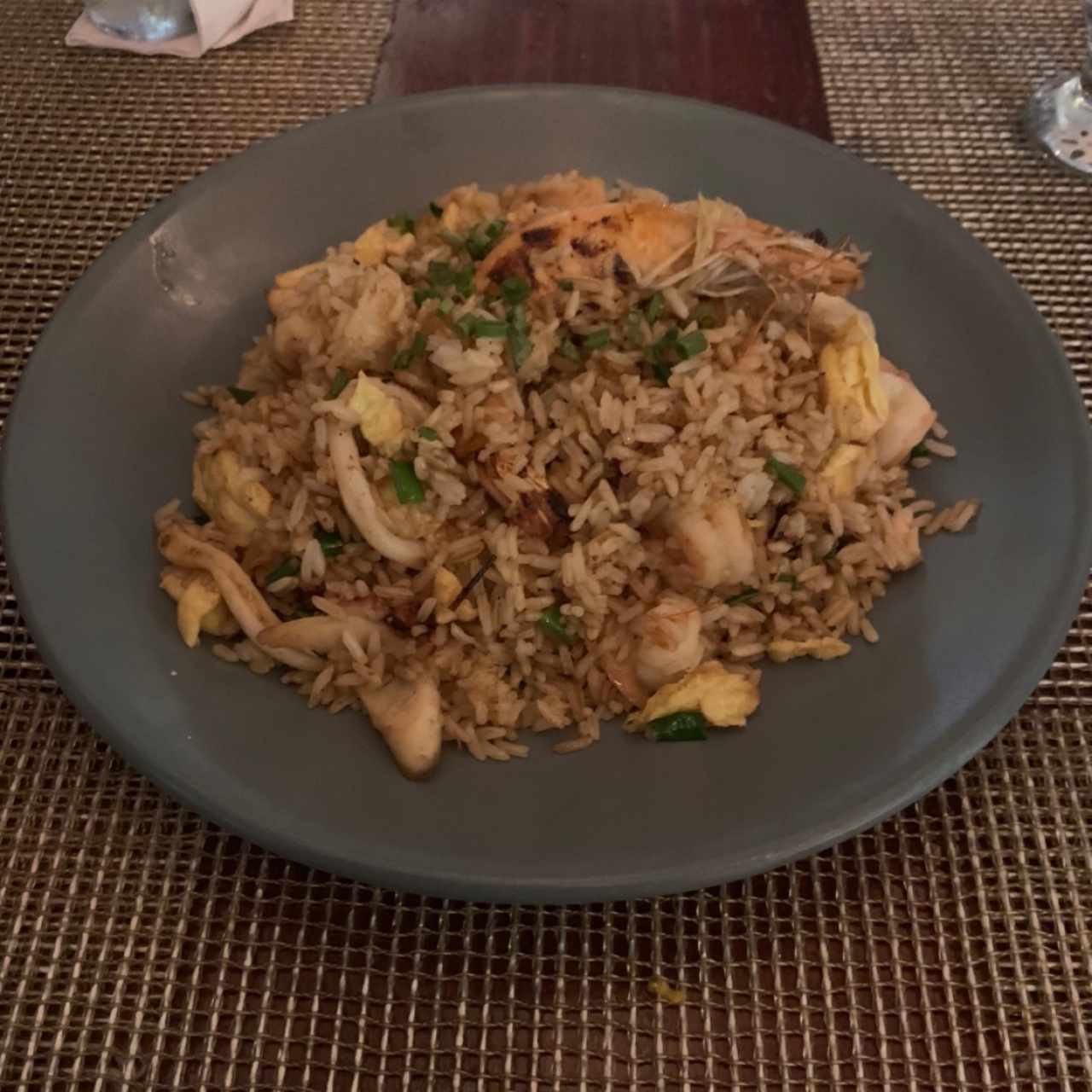 ARROZ CON LOMO Y LANGOSTINOS AL CURRY