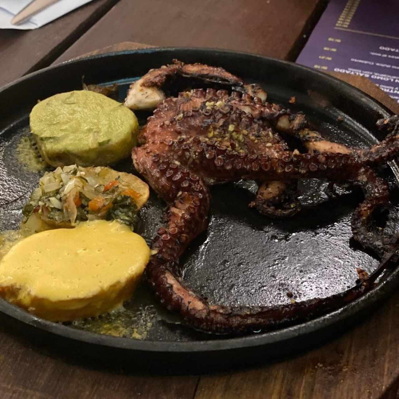 Pulpo al carbon